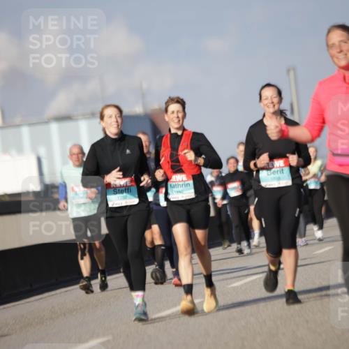 03.10.2025 - Köhlbrandbrückenlauf Jannik Wohlers http://msf.ph/oto/9084182 03.10.2025 10:06:37 Position 3 1732, 1895, 1440 meine-sportfotos.de
