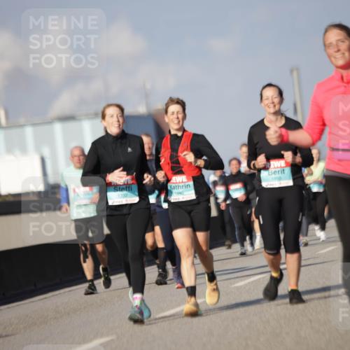 03.10.2025 - Köhlbrandbrückenlauf Jannik Wohlers http://msf.ph/oto/9084185 03.10.2025 10:06:37 Position 3 1732, 1895, 1440 meine-sportfotos.de