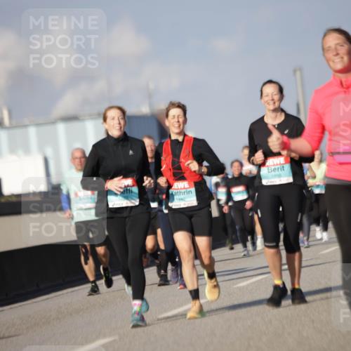 03.10.2025 - Köhlbrandbrückenlauf Jannik Wohlers http://msf.ph/oto/9084191 03.10.2025 10:06:37 Position 3 1440, 1895 meine-sportfotos.de