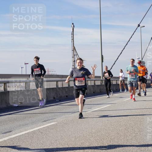 03.10.2025 - Köhlbrandbrückenlauf Michael Burmester http://msf.ph/oto/9084193 03.10.2025 12:42:31 Position 2 158, 4278 meine-sportfotos.de