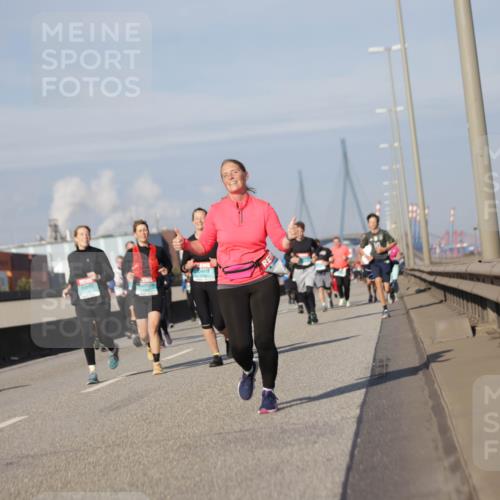 03.10.2025 - Köhlbrandbrückenlauf Jannik Wohlers http://msf.ph/oto/9084218 03.10.2025 10:06:38 Position 3  meine-sportfotos.de