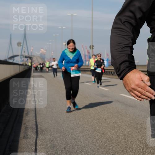 03.10.2025 - Köhlbrandbrückenlauf Fabian Wolf http://msf.ph/oto/9084231 03.10.2025 10:19:48 Position 3  meine-sportfotos.de