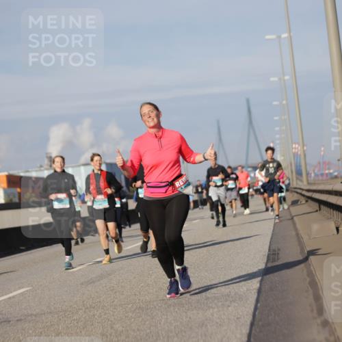 03.10.2025 - Köhlbrandbrückenlauf Jannik Wohlers http://msf.ph/oto/9084257 03.10.2025 10:06:38 Position 3  meine-sportfotos.de
