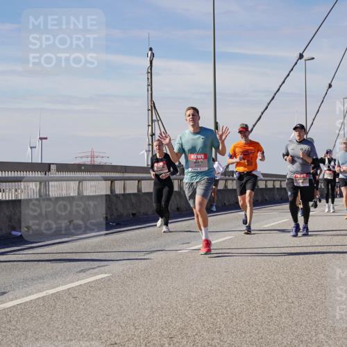 03.10.2025 - Köhlbrandbrückenlauf Michael Burmester http://msf.ph/oto/9084258 03.10.2025 12:42:32 Position 2  meine-sportfotos.de