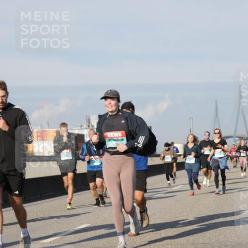 03.10.2025 - Köhlbrandbrückenlauf Jannik Wohlers http://msf.ph/oto/9084281 03.10.2025 09:56:16 Position 3 148 meine-sportfotos.de