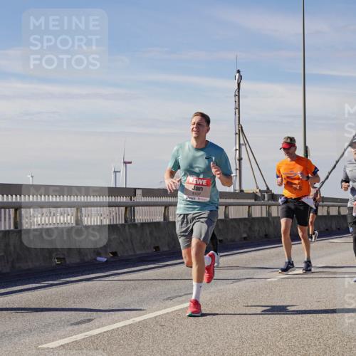 03.10.2025 - Köhlbrandbrückenlauf Michael Burmester http://msf.ph/oto/9084289 03.10.2025 12:42:33 Position 2 4107 meine-sportfotos.de