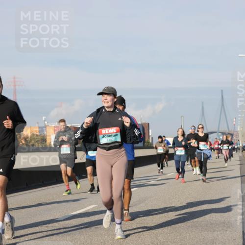 03.10.2025 - Köhlbrandbrückenlauf Jannik Wohlers http://msf.ph/oto/9084317 03.10.2025 09:56:16 Position 3 1487 meine-sportfotos.de