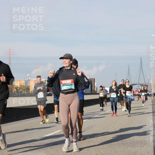 03.10.2025 - Köhlbrandbrückenlauf Jannik Wohlers http://msf.ph/oto/9084323 03.10.2025 09:56:16 Position 3 1487 meine-sportfotos.de