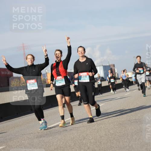 03.10.2025 - Köhlbrandbrückenlauf Jannik Wohlers http://msf.ph/oto/9084325 03.10.2025 10:06:41 Position 3 1732, 1440, 1895 meine-sportfotos.de