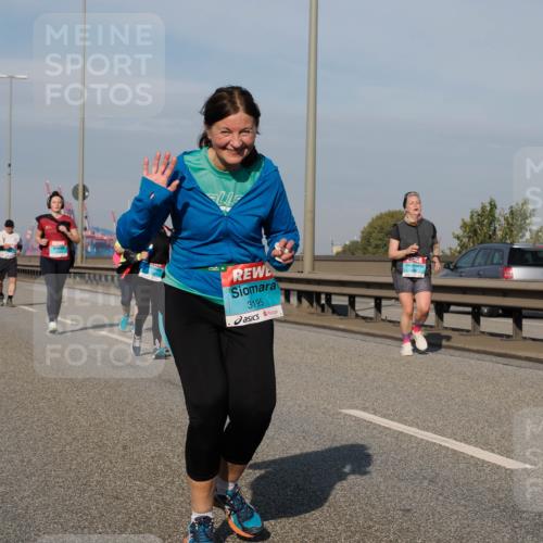 03.10.2025 - Köhlbrandbrückenlauf Fabian Wolf http://msf.ph/oto/9084329 03.10.2025 10:19:50 Position 3 3195 meine-sportfotos.de