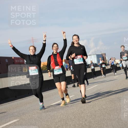 03.10.2025 - Köhlbrandbrückenlauf Jannik Wohlers http://msf.ph/oto/9084350 03.10.2025 10:06:41 Position 3 1732, 1440, 1895 meine-sportfotos.de