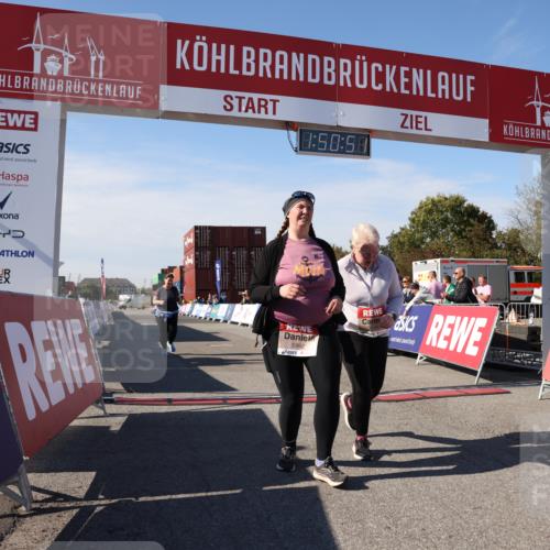 03.10.2025 - Köhlbrandbrückenlauf Lena Gebhardt http://msf.ph/oto/9084373 03.10.2025 13:50:52 Ziel 4851, 5472, 5595, 5608, 5992 meine-sportfotos.de