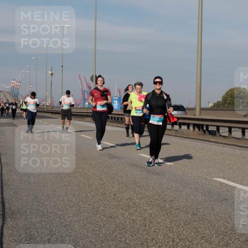 03.10.2025 - Köhlbrandbrückenlauf Fabian Wolf http://msf.ph/oto/9084382 03.10.2025 10:19:52 Position 3 3, 2795 meine-sportfotos.de