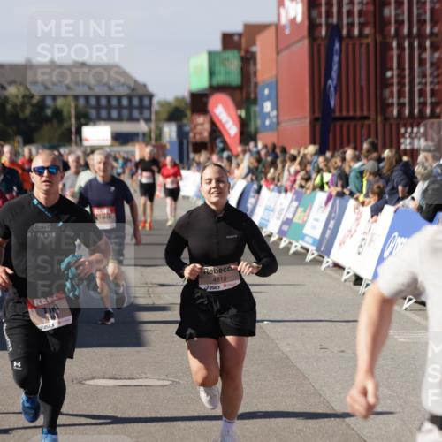 03.10.2025 - Köhlbrandbrückenlauf Jannik Wohlers http://msf.ph/oto/9084394 03.10.2025 13:18:29 Ziel 4154, 4280, 4341, 4560, 4760, 4819, 4826, 4882, 5178, 5192, 5379, 5440, 5722, 5816, 6084, 6700 meine-sportfotos.de