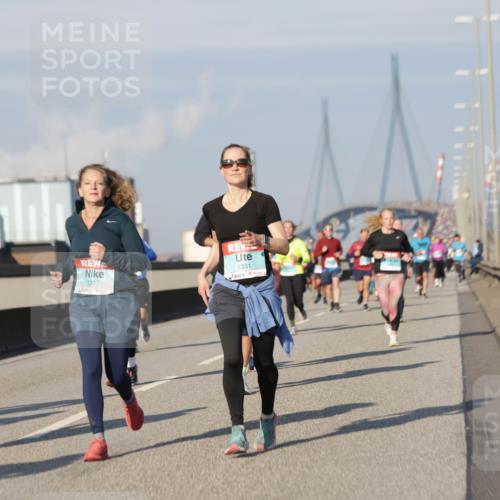 03.10.2025 - Köhlbrandbrückenlauf Jannik Wohlers http://msf.ph/oto/9084397 03.10.2025 09:56:18 Position 3 1181, 1327, 1331 meine-sportfotos.de