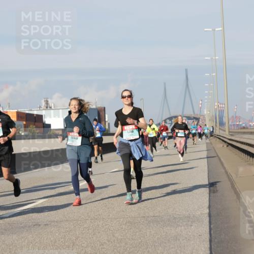 03.10.2025 - Köhlbrandbrückenlauf Jannik Wohlers http://msf.ph/oto/9084417 03.10.2025 09:56:19 Position 3 1191, 1181, 1327, 1331 meine-sportfotos.de