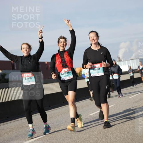 03.10.2025 - Köhlbrandbrückenlauf Jannik Wohlers http://msf.ph/oto/9084433 03.10.2025 10:06:42 Position 3 1732, 1440, 1895 meine-sportfotos.de