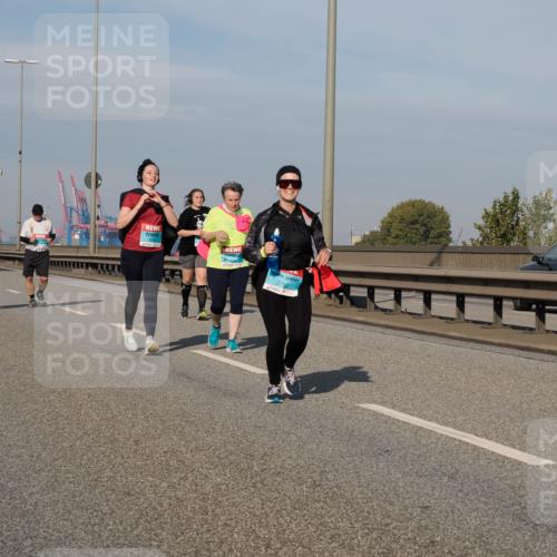 03.10.2025 - Köhlbrandbrückenlauf Fabian Wolf http://msf.ph/oto/9084436 03.10.2025 10:19:53 Position 3 2795 meine-sportfotos.de