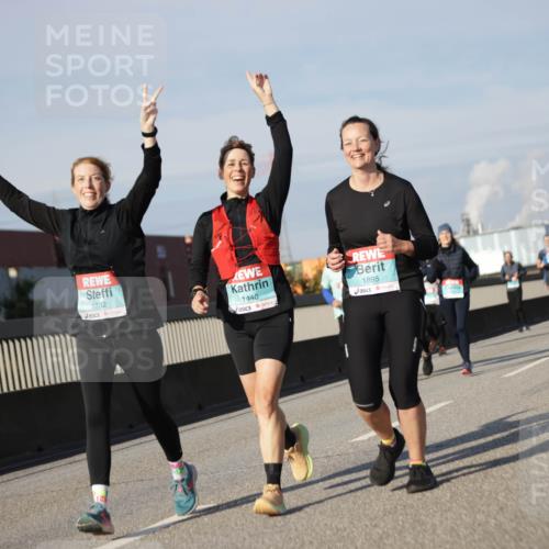03.10.2025 - Köhlbrandbrückenlauf Jannik Wohlers http://msf.ph/oto/9084444 03.10.2025 10:06:42 Position 3 1732, 1440, 1895 meine-sportfotos.de
