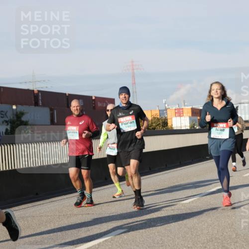 03.10.2025 - Köhlbrandbrückenlauf Jannik Wohlers http://msf.ph/oto/9084461 03.10.2025 09:56:20 Position 3 3767, 70100, 1191, 1181, 1327, 1331 meine-sportfotos.de