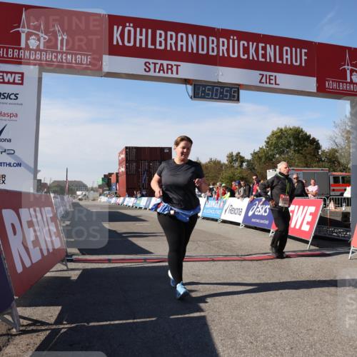 03.10.2025 - Köhlbrandbrückenlauf Lena Gebhardt http://msf.ph/oto/9084489 03.10.2025 13:50:55 Ziel 4851, 5472, 5595, 5992 meine-sportfotos.de