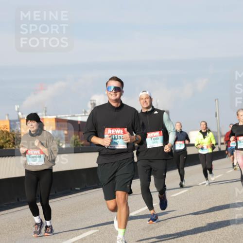 03.10.2025 - Köhlbrandbrückenlauf Jannik Wohlers http://msf.ph/oto/9084496 03.10.2025 09:56:22 Position 3 1227, 1621, 3435 meine-sportfotos.de