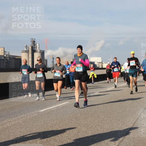 03.10.2025 - Köhlbrandbrückenlauf Lena Gebhardt http://msf.ph/oto/9084559 03.10.2025 10:05:18 Position 2  meine-sportfotos.de