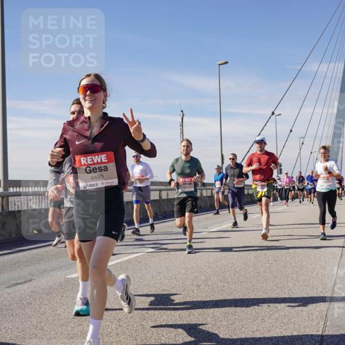 03.10.2025 - Köhlbrandbrückenlauf Michael Burmester http://msf.ph/oto/9084564 03.10.2025 12:42:40 Position 2 4490 meine-sportfotos.de