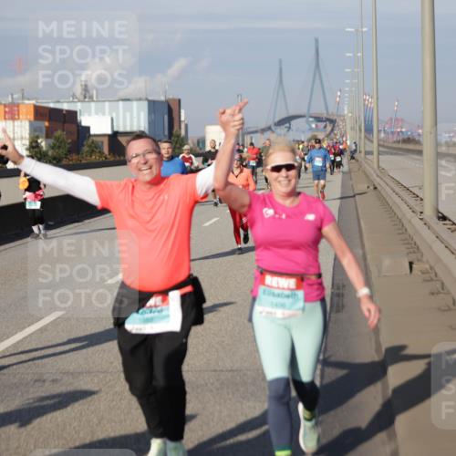 03.10.2025 - Köhlbrandbrückenlauf Jannik Wohlers http://msf.ph/oto/9084584 03.10.2025 10:06:53 Position 3 1759, 1436 meine-sportfotos.de