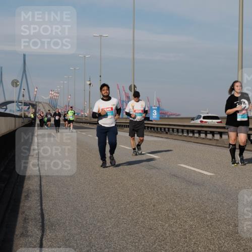 03.10.2025 - Köhlbrandbrückenlauf Fabian Wolf http://msf.ph/oto/9084599 03.10.2025 10:19:57 Position 3 3 meine-sportfotos.de