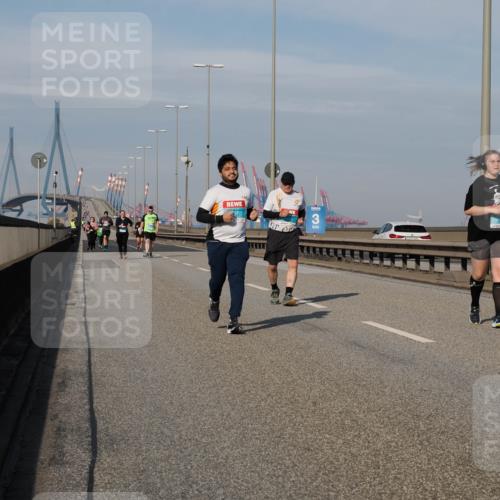 03.10.2025 - Köhlbrandbrückenlauf Fabian Wolf http://msf.ph/oto/9084609 03.10.2025 10:19:57 Position 3 3 meine-sportfotos.de