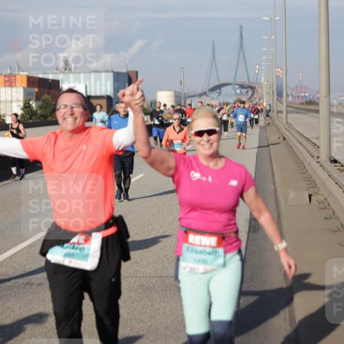 03.10.2025 - Köhlbrandbrückenlauf Jannik Wohlers http://msf.ph/oto/9084631 03.10.2025 10:06:53 Position 3 1759, 1436 meine-sportfotos.de