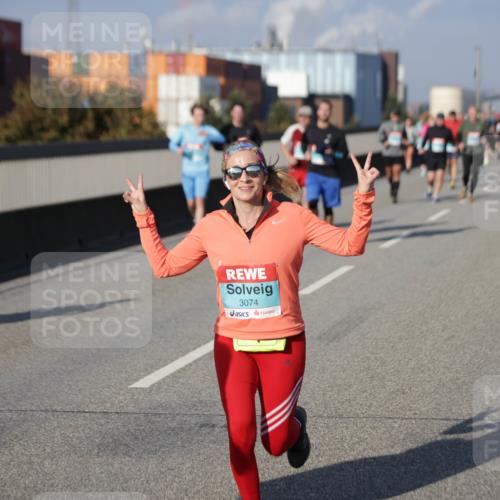 03.10.2025 - Köhlbrandbrückenlauf Jannik Wohlers http://msf.ph/oto/9084638 03.10.2025 10:06:58 Position 3 3074 meine-sportfotos.de