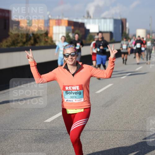 03.10.2025 - Köhlbrandbrückenlauf Jannik Wohlers http://msf.ph/oto/9084659 03.10.2025 10:06:58 Position 3 3074 meine-sportfotos.de