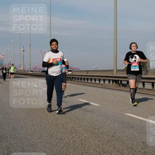 03.10.2025 - Köhlbrandbrückenlauf Fabian Wolf http://msf.ph/oto/9084660 03.10.2025 10:19:58 Position 3 3370 meine-sportfotos.de
