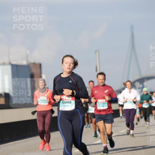 03.10.2025 - Köhlbrandbrückenlauf Jannik Wohlers http://msf.ph/oto/9084705 03.10.2025 09:56:27 Position 3 1654, 1945 meine-sportfotos.de