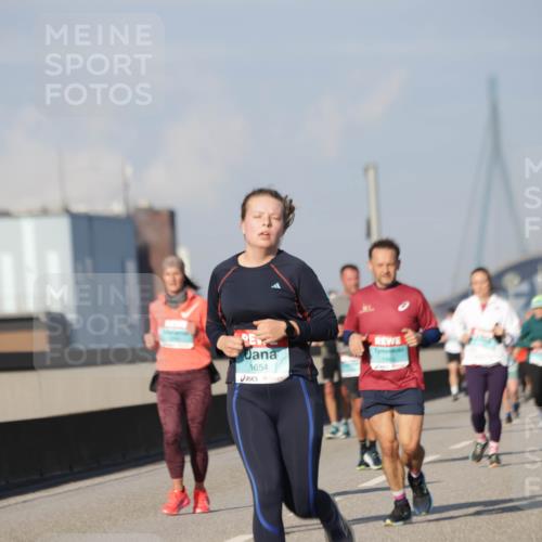 03.10.2025 - Köhlbrandbrückenlauf Jannik Wohlers http://msf.ph/oto/9084710 03.10.2025 09:56:27 Position 3 1654 meine-sportfotos.de