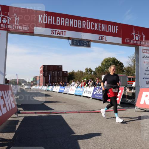 03.10.2025 - Köhlbrandbrückenlauf Lena Gebhardt http://msf.ph/oto/9084719 03.10.2025 13:51:34 Ziel 5540 meine-sportfotos.de