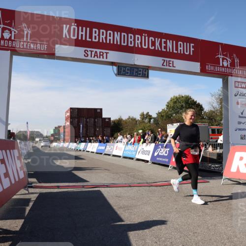 03.10.2025 - Köhlbrandbrückenlauf Lena Gebhardt http://msf.ph/oto/9084735 03.10.2025 13:51:35 Ziel 5540 meine-sportfotos.de