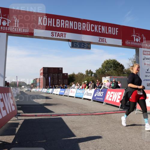 03.10.2025 - Köhlbrandbrückenlauf Lena Gebhardt http://msf.ph/oto/9084752 03.10.2025 13:51:35 Ziel 5540 meine-sportfotos.de