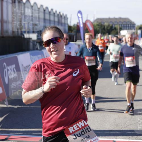 03.10.2025 - Köhlbrandbrückenlauf Jannik Wohlers http://msf.ph/oto/9084765 03.10.2025 13:18:32 Ziel 4154, 4280, 4341, 4560, 4606, 4760, 4796, 4819, 4826, 4882, 5178, 5192, 5440, 5722, 6084, 6700, 6758 meine-sportfotos.de