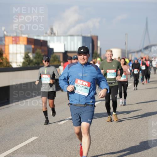 03.10.2025 - Köhlbrandbrückenlauf Jannik Wohlers http://msf.ph/oto/9084777 03.10.2025 10:07:04 Position 3 2001, 60 meine-sportfotos.de