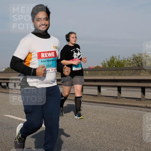 03.10.2025 - Köhlbrandbrückenlauf Fabian Wolf http://msf.ph/oto/9084786 03.10.2025 10:20:00 Position 3 3347 meine-sportfotos.de