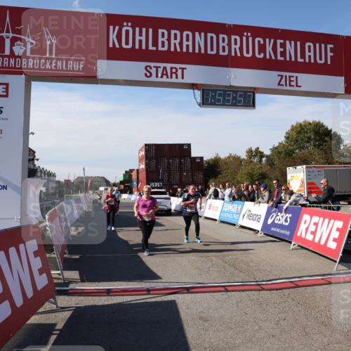03.10.2025 - Köhlbrandbrückenlauf Lena Gebhardt http://msf.ph/oto/9084788 03.10.2025 13:53:57 Ziel 5603, 5819, 6529 meine-sportfotos.de
