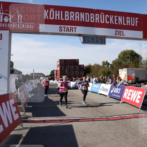 03.10.2025 - Köhlbrandbrückenlauf Lena Gebhardt http://msf.ph/oto/9084801 03.10.2025 13:53:57 Ziel 5603, 5819, 6529 meine-sportfotos.de