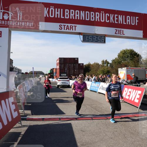 03.10.2025 - Köhlbrandbrückenlauf Lena Gebhardt http://msf.ph/oto/9084850 03.10.2025 13:53:58 Ziel 5603, 5819, 6529, 6549 meine-sportfotos.de