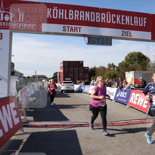 03.10.2025 - Köhlbrandbrückenlauf Lena Gebhardt http://msf.ph/oto/9084853 03.10.2025 13:53:59 Ziel 5603, 5819, 6529, 6549 meine-sportfotos.de