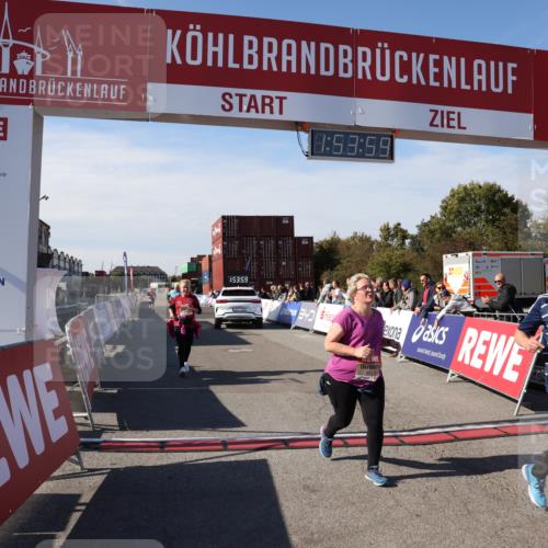 03.10.2025 - Köhlbrandbrückenlauf Lena Gebhardt http://msf.ph/oto/9084862 03.10.2025 13:53:59 Ziel 5603, 5819, 6529, 6549 meine-sportfotos.de