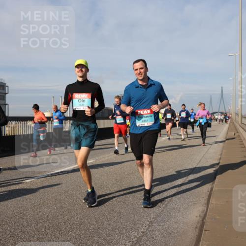 03.10.2025 - Köhlbrandbrückenlauf Lena Gebhardt http://msf.ph/oto/9084886 03.10.2025 10:05:23 Position 2 1539, 2451 meine-sportfotos.de