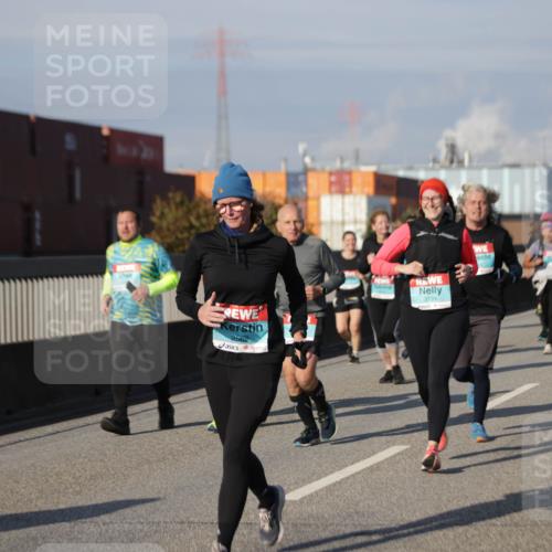 03.10.2025 - Köhlbrandbrückenlauf Jannik Wohlers http://msf.ph/oto/9084905 03.10.2025 10:07:15 Position 3 2562, 3199 meine-sportfotos.de